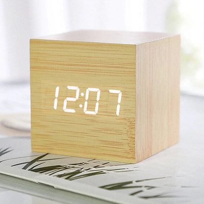 Réveil en Bois LED cubique - Matinalis