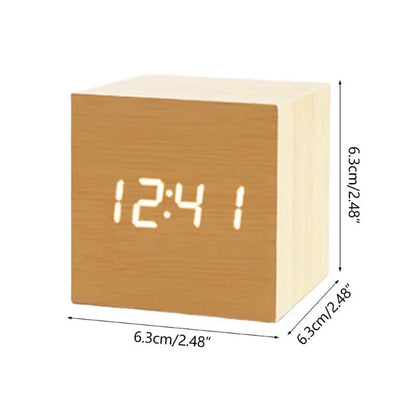 Réveil en Bois LED cubique - Matinalis